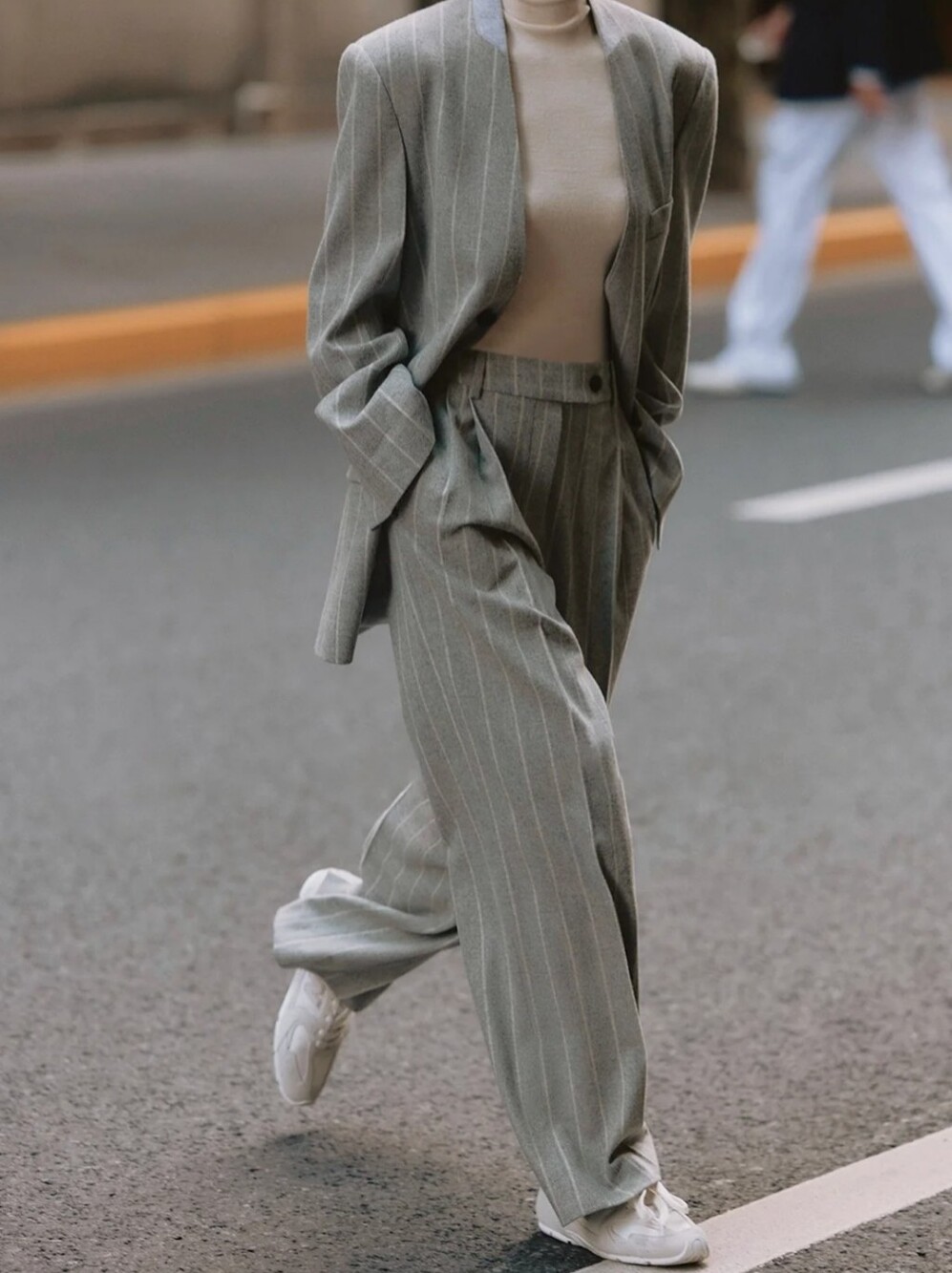 Commense Wool-Blend Pinstripe Tweed Pants Gray - Picture 4 of 9